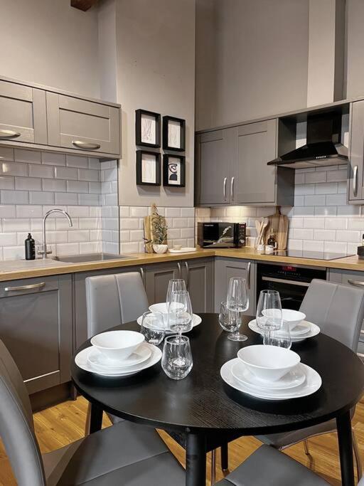 Cosy 2 Bedroom Apartment Todmorden Zewnętrze zdjęcie