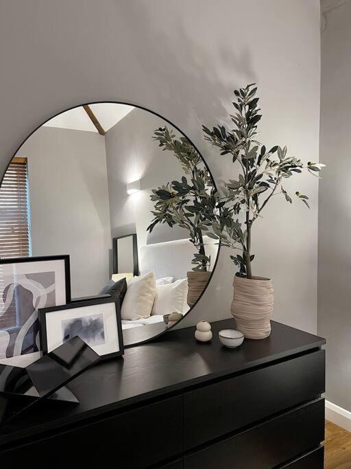 Cosy 2 Bedroom Apartment Todmorden Zewnętrze zdjęcie