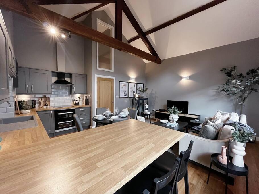 Cosy 2 Bedroom Apartment Todmorden Zewnętrze zdjęcie