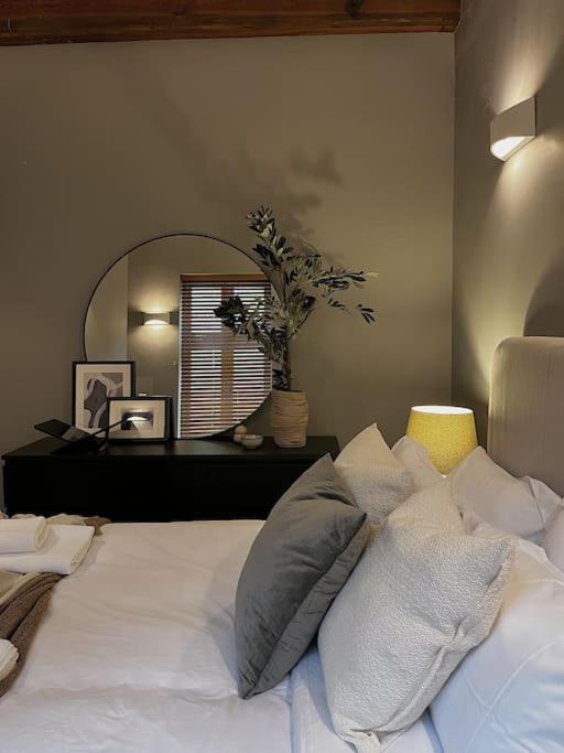 Cosy 2 Bedroom Apartment Todmorden Zewnętrze zdjęcie